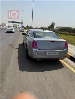 كرايسلر 300